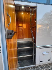 USED 2003 04 SCANIA P SERIES WHITTAKER HORSEBOX 6 HORSE FULL LIVING  PX WELCOME FINANCE AVAILABLE LUXURY LIVING 6 HORSE