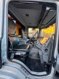 USED 2003 04 SCANIA P SERIES WHITTAKER HORSEBOX 6 HORSE FULL LIVING  PX WELCOME FINANCE AVAILABLE LUXURY LIVING 6 HORSE
