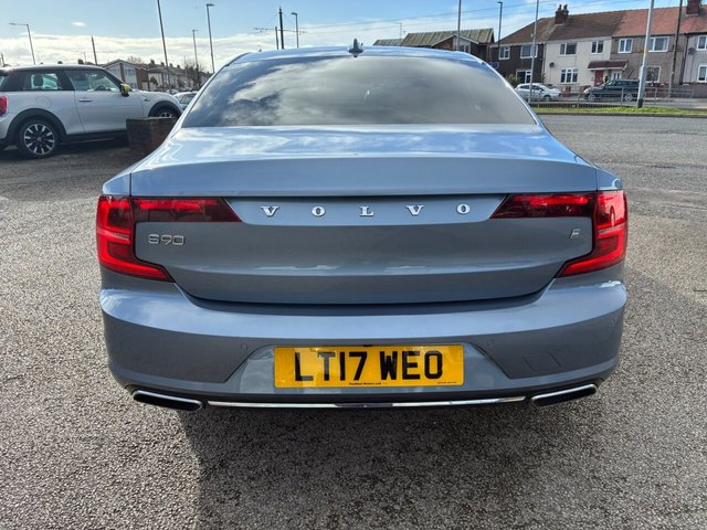 2017 VOLVO S90 - Photo 8