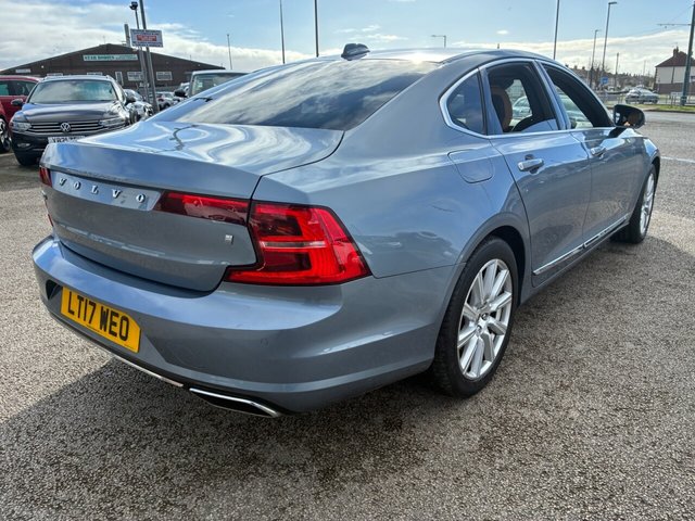 2017 VOLVO S90 - Photo 6