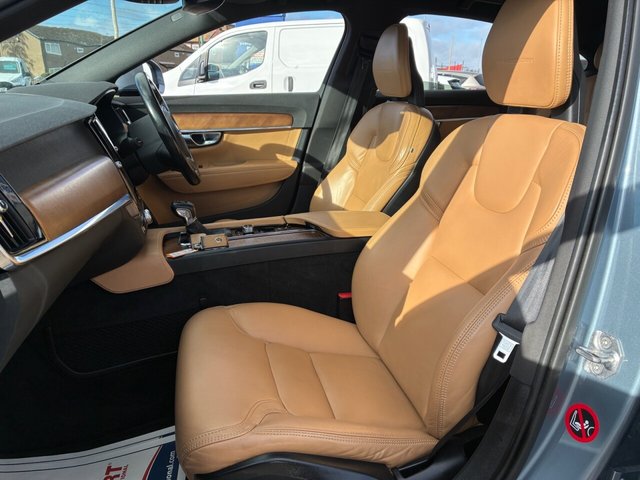 2017 VOLVO S90 - Photo 11