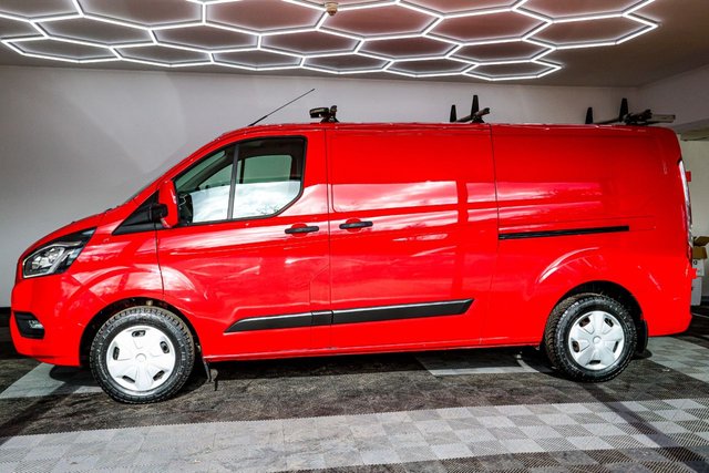 2021 Ford Transit Custom 2L Trend 5dr - Photo 3