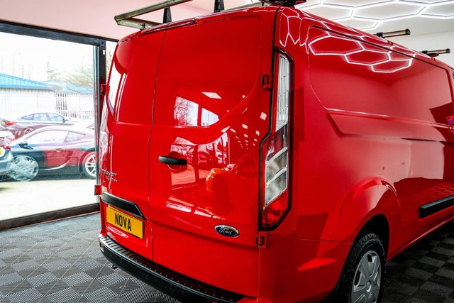 2021 Ford Transit Custom 2L Trend 5dr - Photo 12