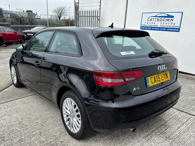 2015 Audi A3 1.6L SE Technik 3dr - Photo 3
