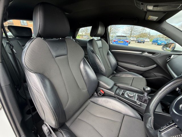 2016 Audi A3 1.4L S Line 3dr - Photo 3