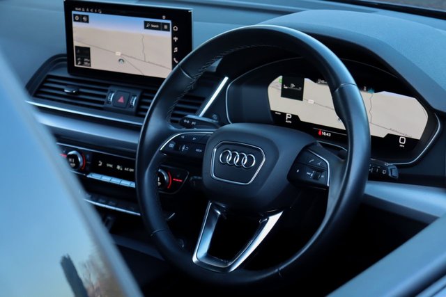 2021 AUDI Q5 - Photo 2