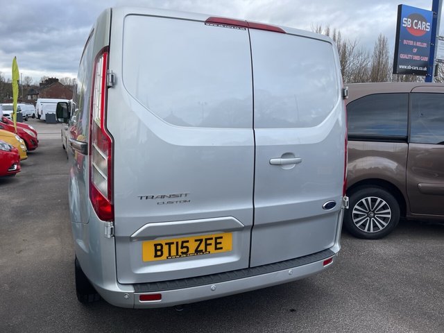 2015 Ford Transit Custom 2.2L Limited 5dr - Photo 11