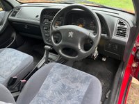 USED 1997 R PEUGEOT 306 1.8 GLX Hatchback 5dr Petrol Automatic (sunroof) (220 g/km, 112 bhp) *Beautiful Unmolested Example*