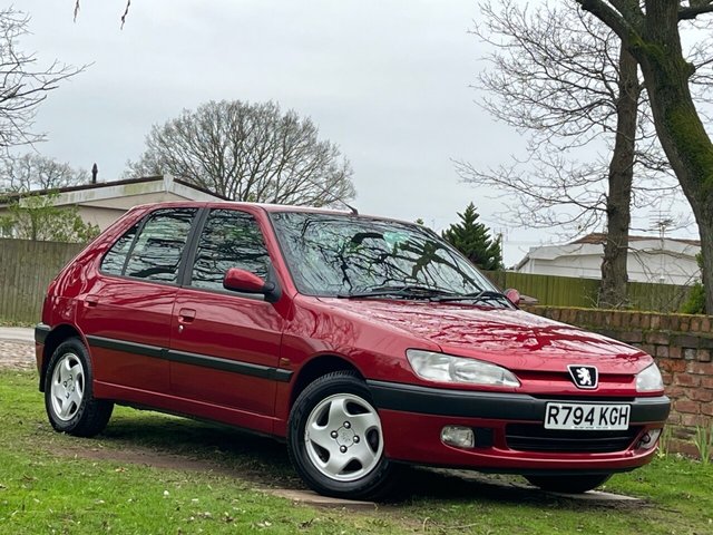 View our Peugeot 306 1.8 GLX Hatchback 5dr Petrol Automatic (sunroof) (220 g/km, 112 bhp)