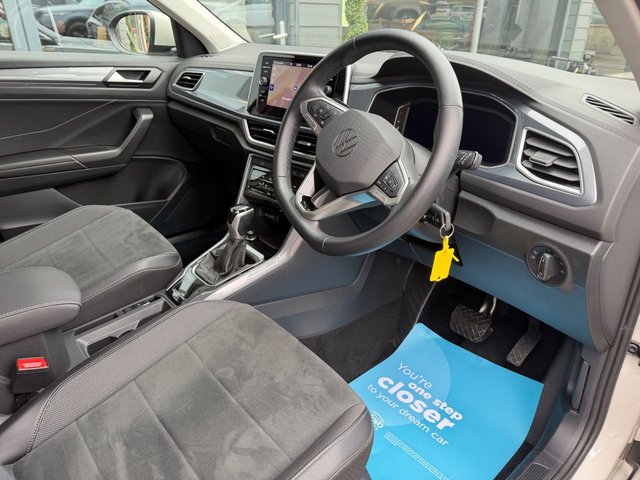 2024 VOLKSWAGEN T-ROC 1.5 TSI Style SUV 5dr Petrol DSG Euro 6 (s/s) (150 ps) - Photo 2
