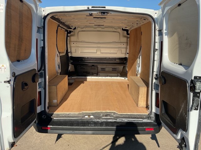 2023 RENAULT TRAFIC - Photo 8