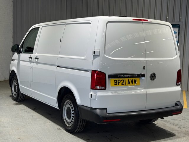 2021 VOLKSWAGEN TRANSPORTER - Photo 2