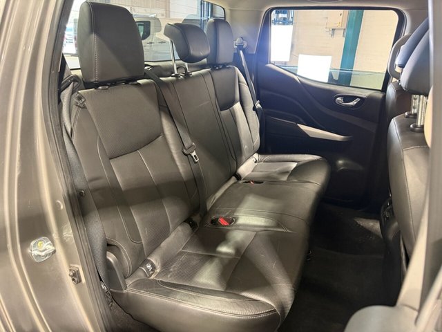 2016 NISSAN NAVARA - Photo 9
