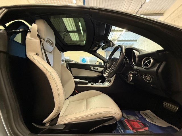 2015 Mercedes-Benz SLK - Photo 12