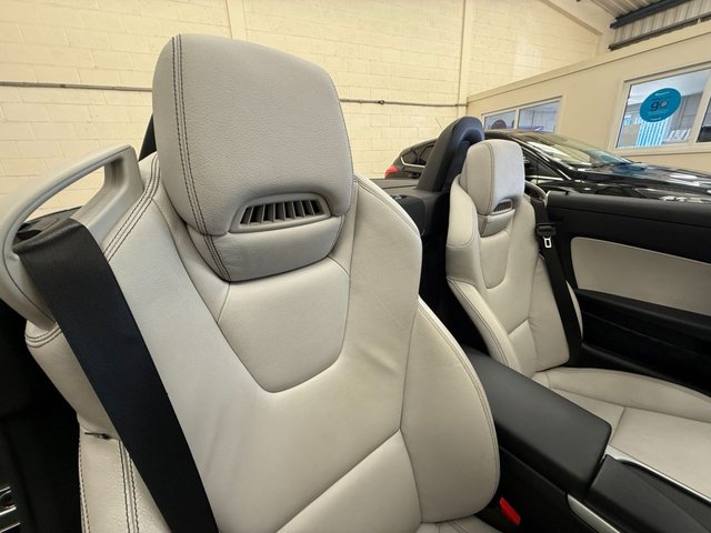 2015 Mercedes-Benz SLK - Photo 7