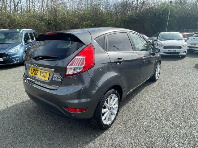 2016 Ford Fiesta 1L Titanium 5dr - Photo 3