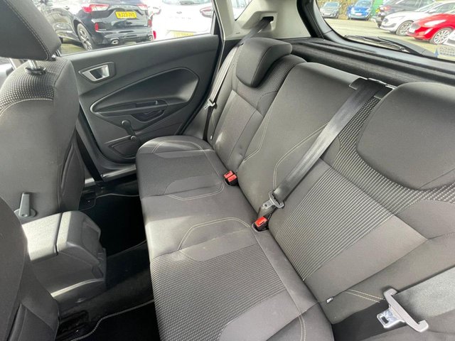 2016 Ford Fiesta 1L Titanium 5dr - Photo 11