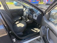 USED 2014 14 DACIA DUSTER 1.5 dCi Laureate SUV 5dr Diesel Manual Euro 5 (110 ps) 4 SERVICE STAMPS
