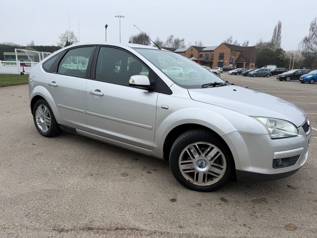 2007 Ford Focus 1.6L Ghia 5dr - Photo 8