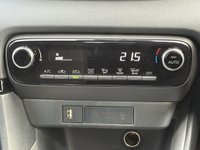 USED 2022 72 TOYOTA YARIS 1.5 VVT-h Design Hatchback 5dr Petrol Hybrid E-CVT Euro 6 (s/s) (116 ps) Parking camera Keyless entry,