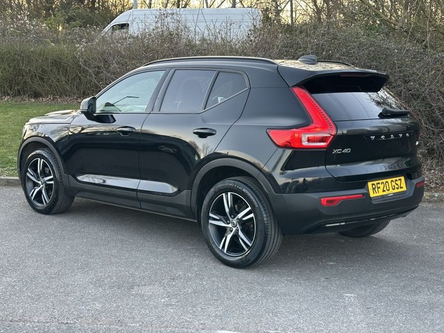 2020 VOLVO XC40 - Photo 3