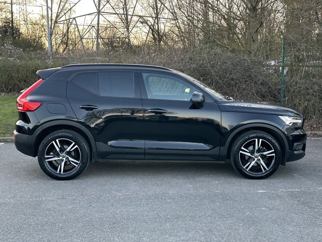 2020 VOLVO XC40 - Photo 6