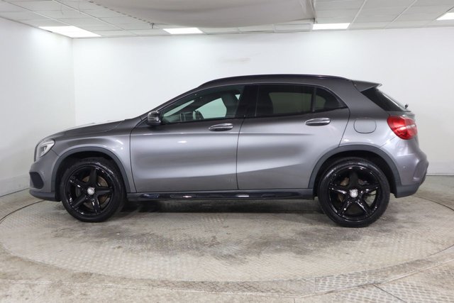 2016 MERCEDES-BENZ GLA 2.1 GLA220d AMG Line (Premium) SUV 5dr Diesel 7G-DCT 4MATIC Euro 6 (s/s) (177 ps) - Photo 8
