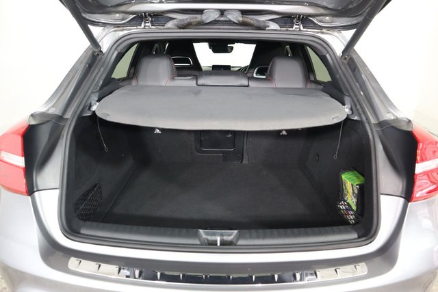 2016 MERCEDES-BENZ GLA 2.1 GLA220d AMG Line (Premium) SUV 5dr Diesel 7G-DCT 4MATIC Euro 6 (s/s) (177 ps) - Photo 9