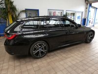 USED 2022 72 BMW 3 SERIES 2.0 330e 12kWh M Sport Touring 5dr Petrol Plug-in Hybrid Auto Euro 6 (s/s) (292 ps) SAT NAV PART LEATHER REAR CAMERA CRUISE CONTROL PARKING SENSORS 1 OWNER EXCELLENT SERVICE HISTORY WARRANTY