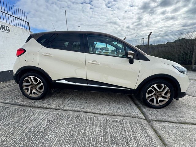 2016 Renault Captur 1.5L Iconic Nav 5dr - Photo 11