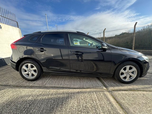 2013 Volvo V40 Cross Country 1.6L SE Nav 5dr - Photo 11