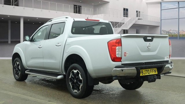 2020 NISSAN NAVARA 2.3 dCi Tekna Pickup Double Cab 4dr Diesel Auto 4WD Euro 6 (190 ps) - Photo 3