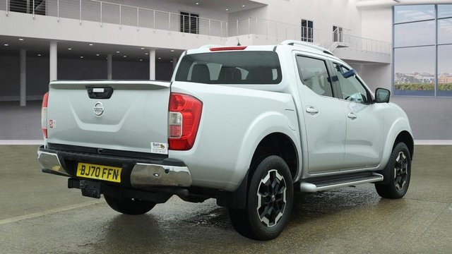 2020 NISSAN NAVARA 2.3 dCi Tekna Pickup Double Cab 4dr Diesel Auto 4WD Euro 6 (190 ps) - Photo 4