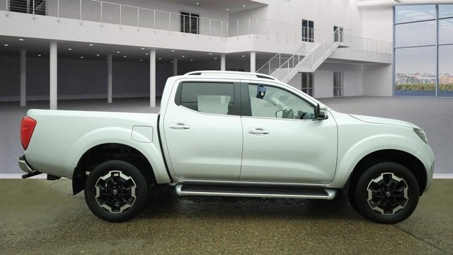 2020 NISSAN NAVARA 2.3 dCi Tekna Pickup Double Cab 4dr Diesel Auto 4WD Euro 6 (190 ps) - Photo 5