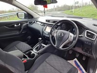 USED 2015 65 NISSAN QASHQAI 1.2 DIG-T n-tec SUV 5dr Petrol Manual 2WD Euro 6 (s/s) (115 ps) LOW MILES-NAVIGATION-TOP SPEC