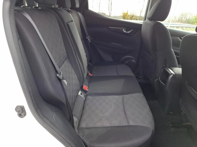 2015 NISSAN QASHQAI - Photo 8