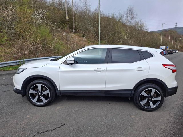 2015 NISSAN QASHQAI - Photo 4