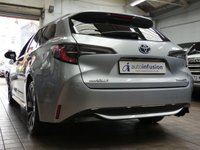 USED 2022 72 TOYOTA COROLLA 2.0 VVT-h Design Touring Sports 5dr Petrol Hybrid CVT Euro 6 (s/s) (196 ps) SAT NAV PART LEATHER HEATED SEATS REA VIEW CAMERA CRUISE CONTROL PARKING SENSORS 1 OWNER SERVICE HISTORY WARRANTY