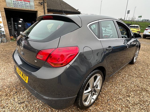 2014 Vauxhall Astra 1.6L Limited Edition 5dr - Photo 6