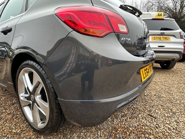 2014 Vauxhall Astra 1.6L Limited Edition 5dr - Photo 9