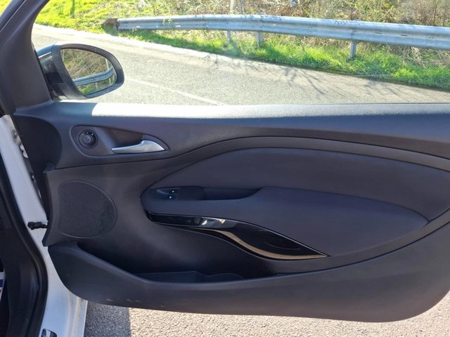 2015 VAUXHALL ADAM - Photo 7