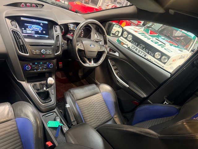 2015 FORD FOCUS 2.0 TDCi ST-2 Euro 6 (s/s) 5dr - Photo 3