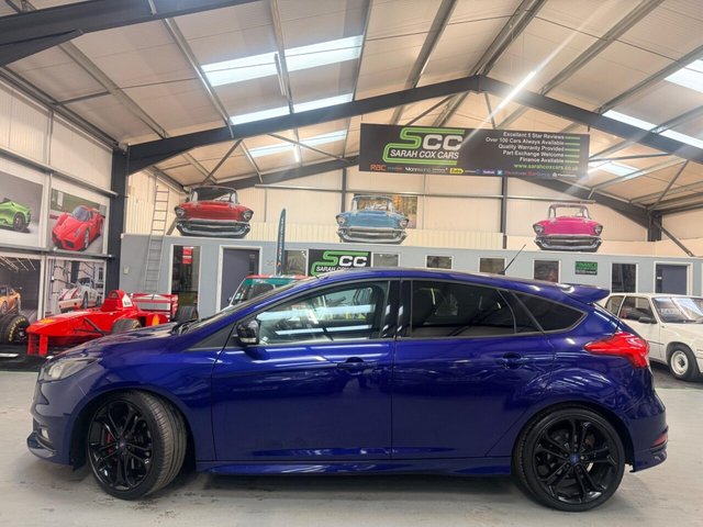 2015 FORD FOCUS 2.0 TDCi ST-2 Euro 6 (s/s) 5dr - Photo 7