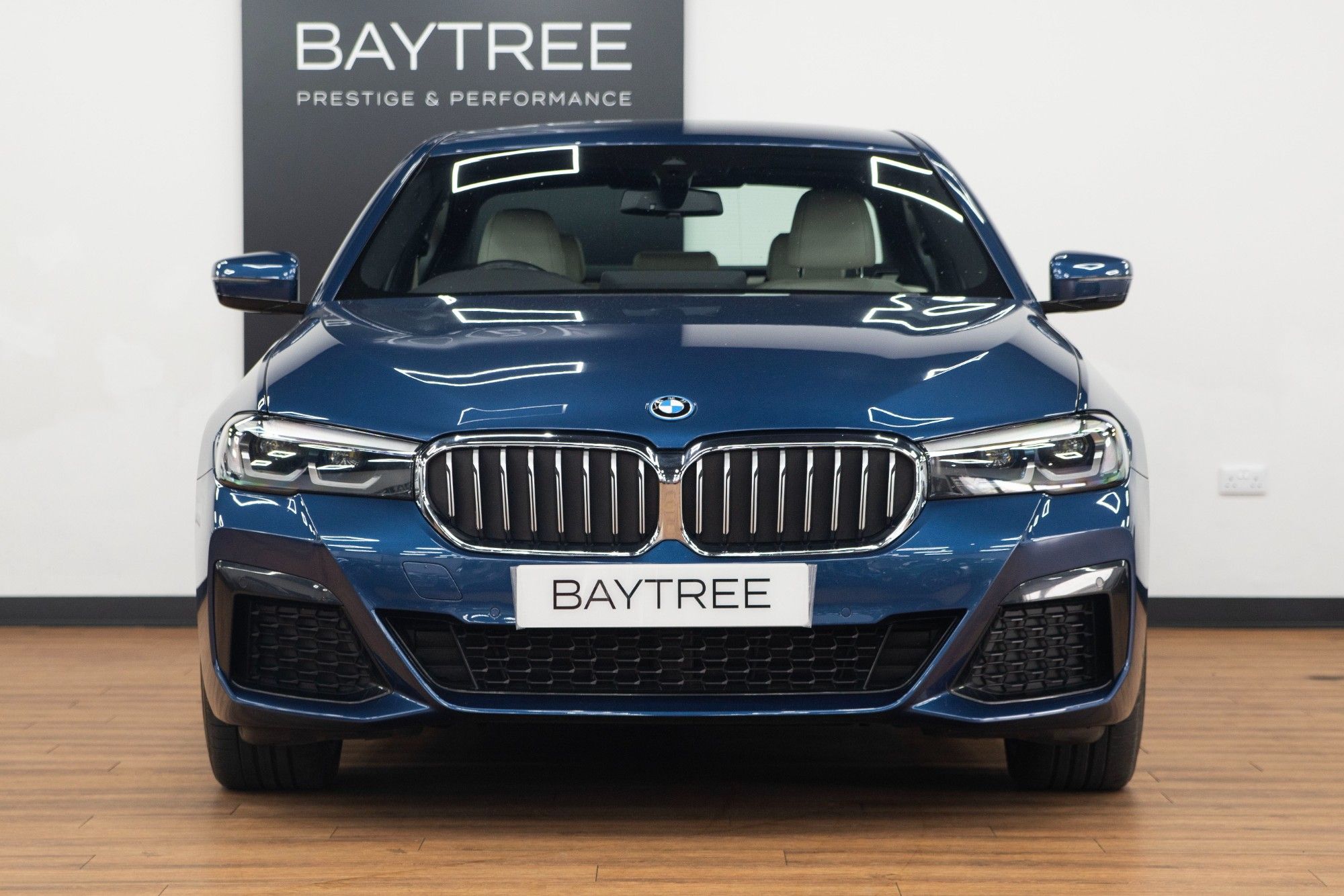 USED 2021 71 BMW 5 SERIES 3.0 545e 12kWh M Sport Saloon Petrol Plug-in Hybrid  