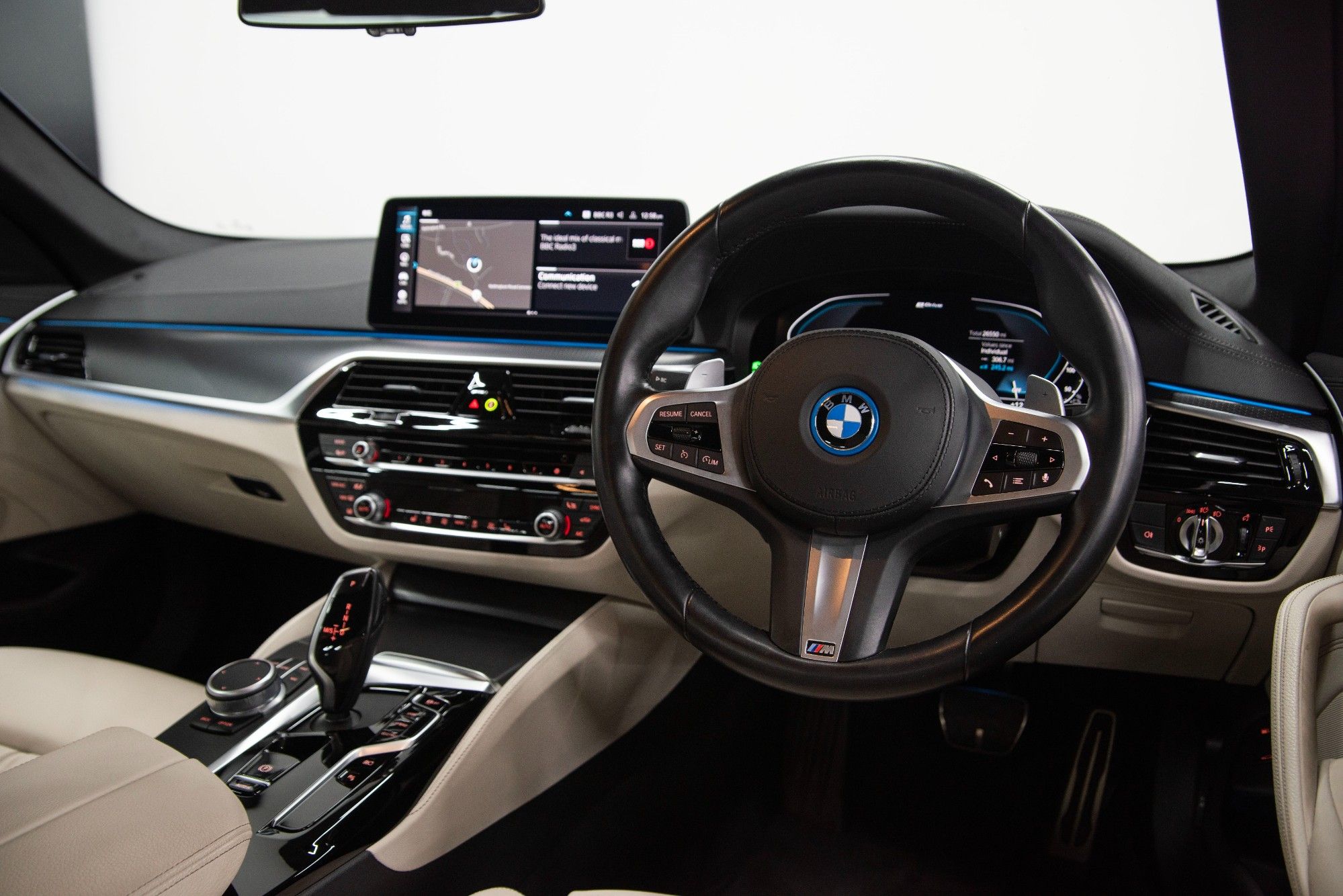 USED 2021 71 BMW 5 SERIES 3.0 545e 12kWh M Sport Saloon Petrol Plug-in Hybrid  