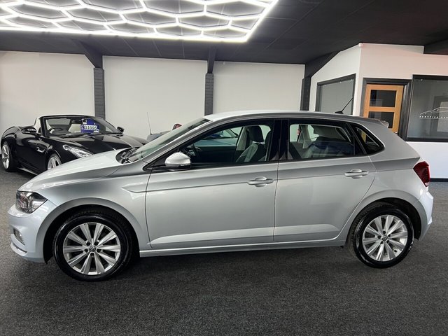 2019 VOLKSWAGEN POLO - Photo 4