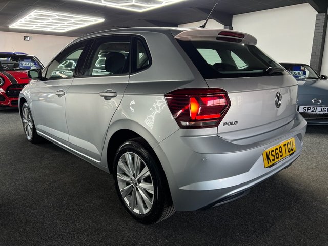 2019 VOLKSWAGEN POLO - Photo 5