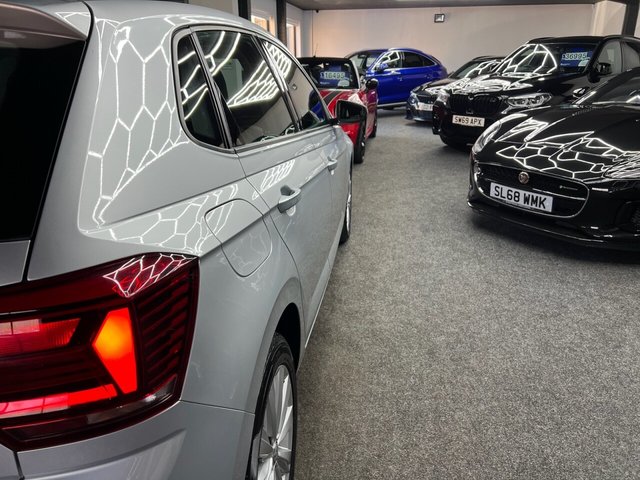 2019 VOLKSWAGEN POLO - Photo 12