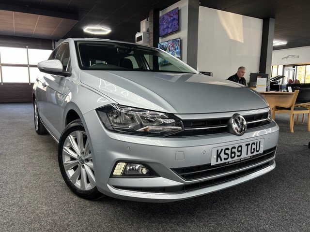 2019 VOLKSWAGEN POLO