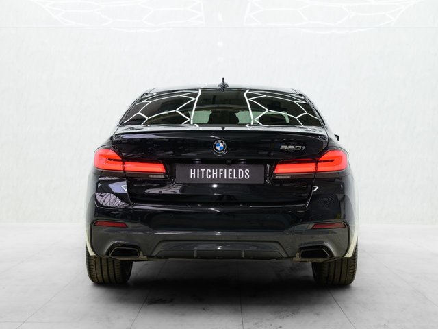 2022 BMW 5 SERIES - Photo 10